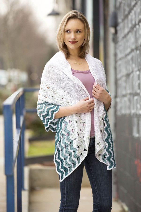 Gradiate Shawl For Sale - Image 2
